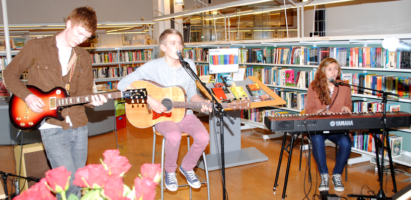 Gruppa Ask fra Froland underholdt med vakker musikk.